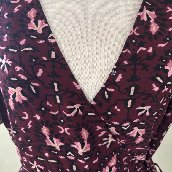 Georgette Flutter-Sleeve Peplum Top in Rich Paisley Small - Picture 7 of 12